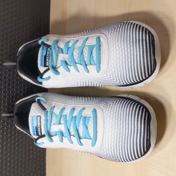 Skechers skech-knit sneakers - Picture 2 of 8